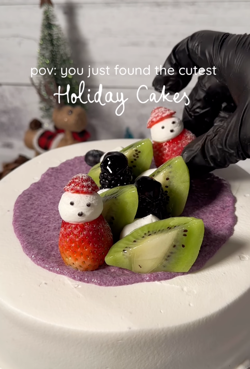 15% Off When You Pre-Order a Holiday Cake at 85°C Bakery Cafe